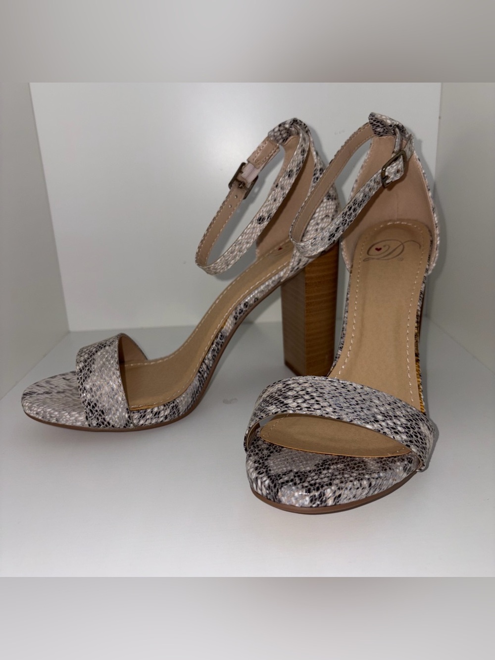 Delicious Snake-Print Ankle-Strap Block Heel Sandals in Neutral